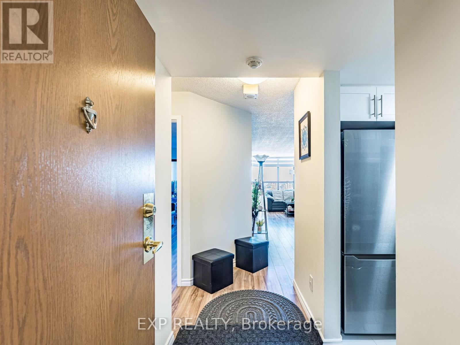 Residential in Mississauga (Cooksville) 5