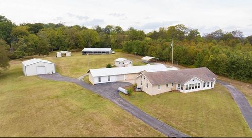 807 Upper Station Camp Crk Rd, Cottontown, TN, 37048-5129 | Card Image