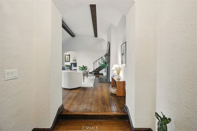 2256 Bronson Hill Dr, House other with 2 bedrooms, 2 bathrooms and 2 parking in Los Angeles CA | Image 10