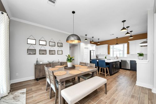 7723 Stratford Hall Dr, Rosharon, TX, 77583-7352 | Card Image