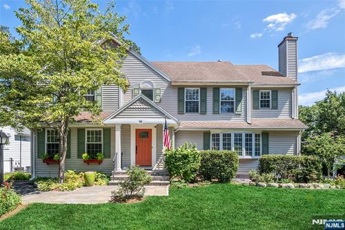 10 Beechwood Rd, Ho Ho Kus, NJ, 07423-1607 | Card Image