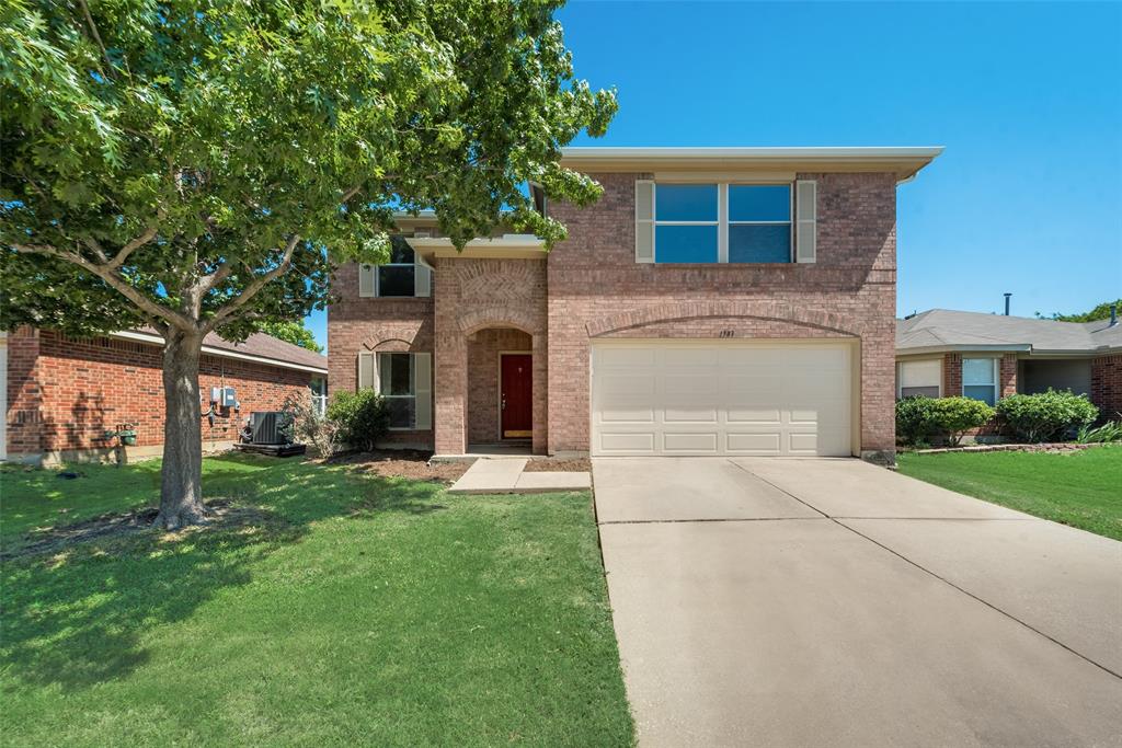 1583 Thornhill Lane, For Sale in Little Elm Zoocasa
