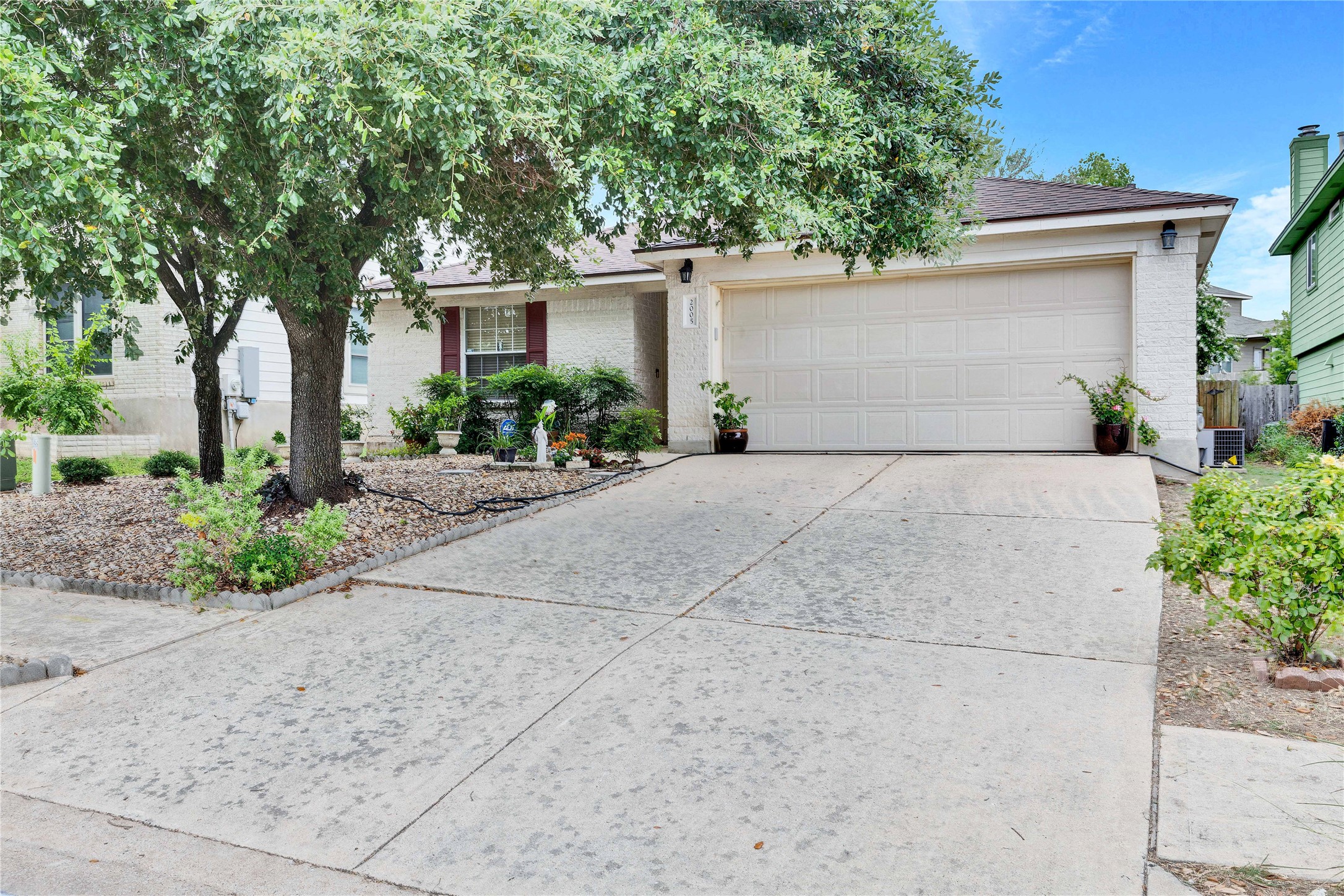 Monica Ln, Round Rock, TX 78664