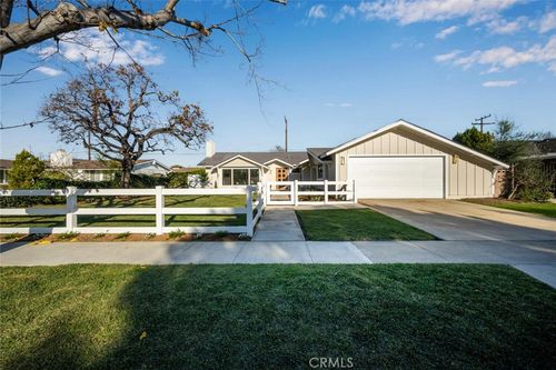 12672 Foster Rd, Rossmoor, CA, 90720-4932 | Card Image