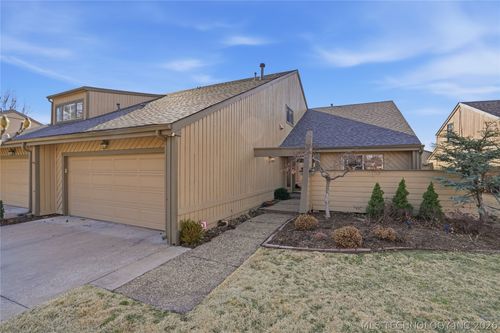 2-5922 S Atlanta Pl, Tulsa, OK, 74105-7506 | Card Image