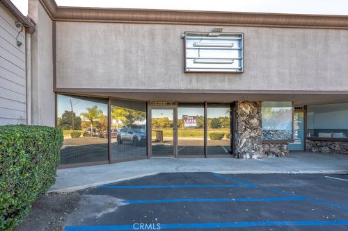 24609 Arch St, Newhall, CA, 91321-1111 | Card Image