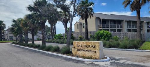 1902-1902 Bayhouse Dr, Rockport, TX, 78382-3536 | Card Image