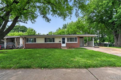 2245 Saint Catherine Street, Florissant, MO, 63033 | Card Image