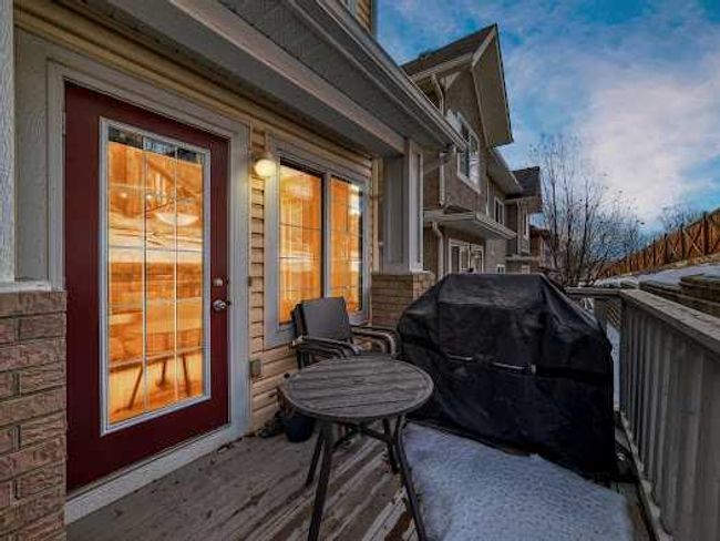 127 Hidden Creek Rise Nw, Home with 3 bedrooms, 2 bathrooms and 2 parking in Calgary AB | Image 25