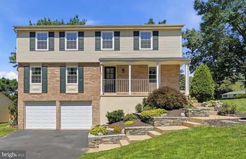 6816 Rock Creek Ct, ALEXANDRIA, VA, 22306-1221 | Card Image
