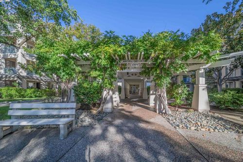 apt-1339-1860 Tice Creek Dr, Walnut Creek, CA, 94595-2451 | Card Image