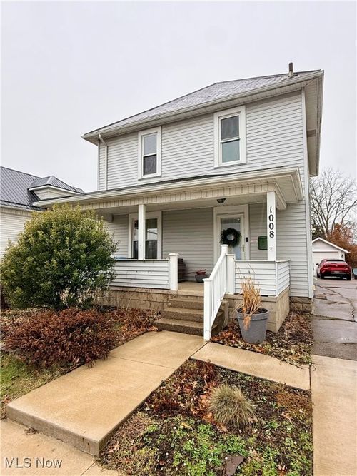 1008 Union Ave Nw, New Philadelphia, OH, 44663-1033 | Card Image