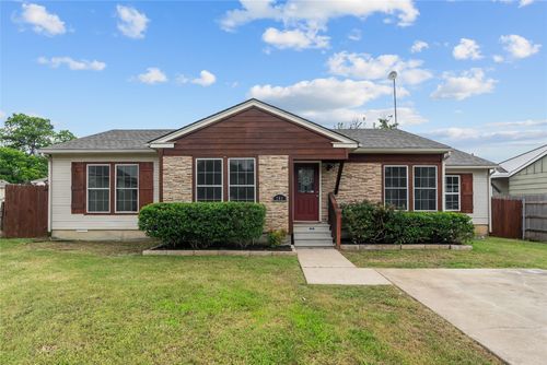 109 S 1st St, Godley, TX, 76044-4701 | Card Image