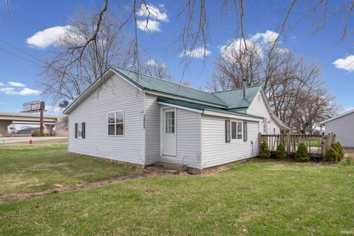 3825 S County Road 400 W, Logansport, IN, 46947 | Card Image