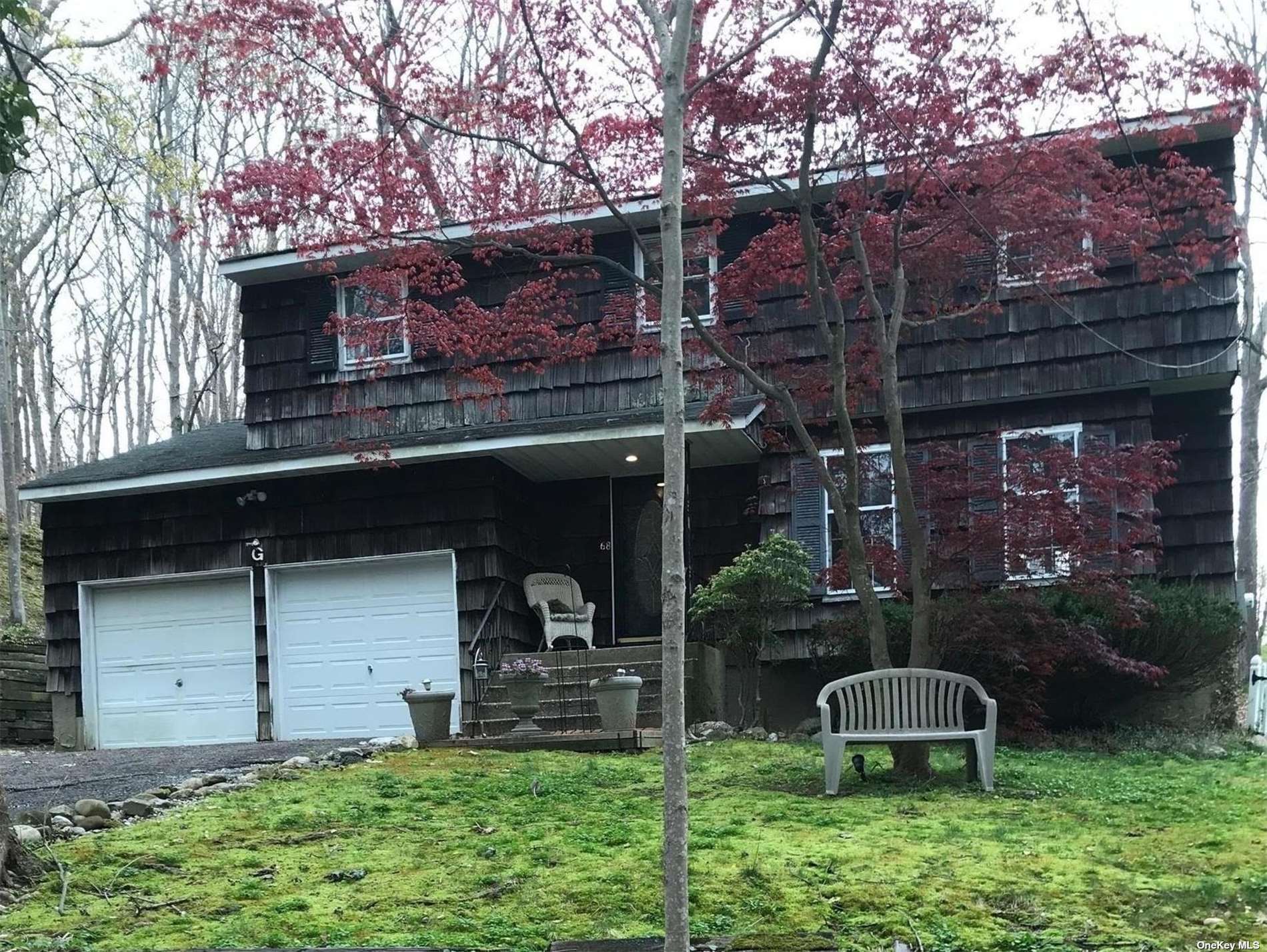 Country Rd, East Setauket, NY 11733