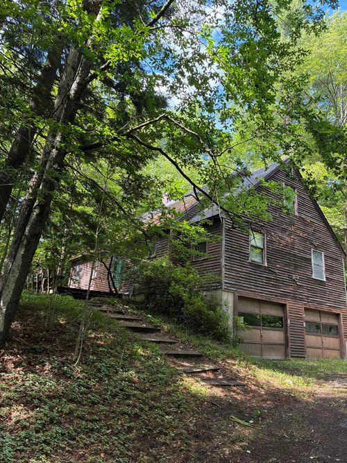 224 Forest Rd, Hancock, NH, 03449-5708 | Card Image