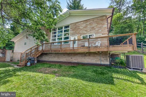 4704 Old National Pike, MIDDLETOWN, MD, 21769-7623 | Card Image