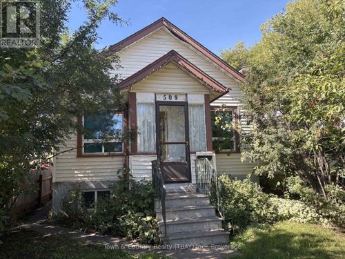 509 May St N, Thunder Bay, ON, P7C3R7 | Card Image