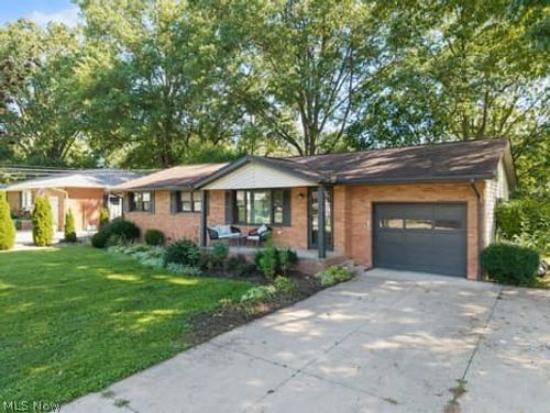 437 Bicksler Dr, Wadsworth, OH, 44281-1217 | Card Image
