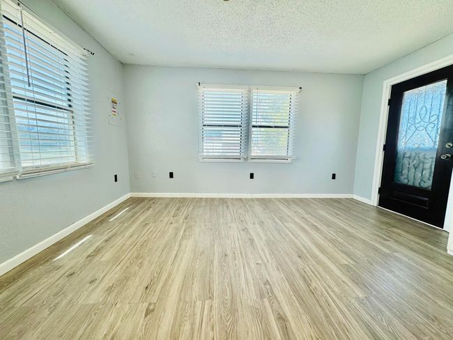 108 W 2 Nd St, House other with 3 bedrooms, 2 bathrooms and null parking in Hale Center TX | Image 10