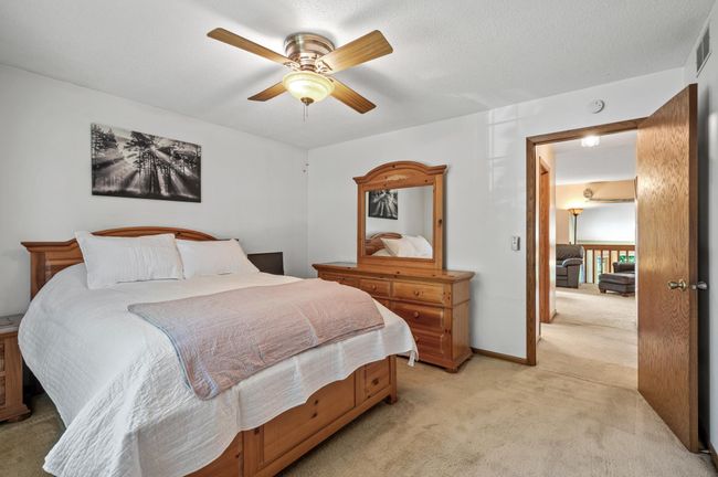 1054 Briar Creek Rd, House other with 3 bedrooms, 2 bathrooms and null parking in Eagan MN | Image 18