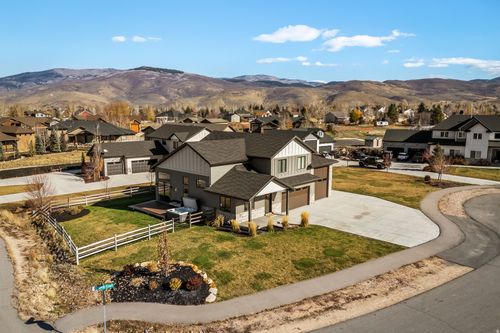 862 W Hilltop Ct, Francis, UT, 84036-1390 | Card Image