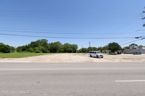 2003 E Chicot Street, Pascagoula, MS, 39581 | Card Image