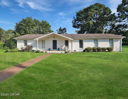 152 Whitfield Dr, Jackson, TN, 38305-4213 | Card Image