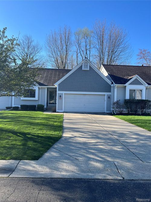 6768 Tangle Wood, Waterford, MI, 48327 | Card Image