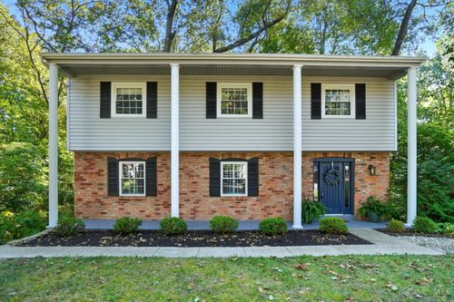 814 Oak Canyon Dr, Loveland, OH, 45140-9382 | Card Image