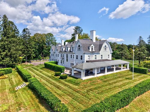 824 Tucker Rd, Dartmouth, MA, 02747-3531 | Card Image