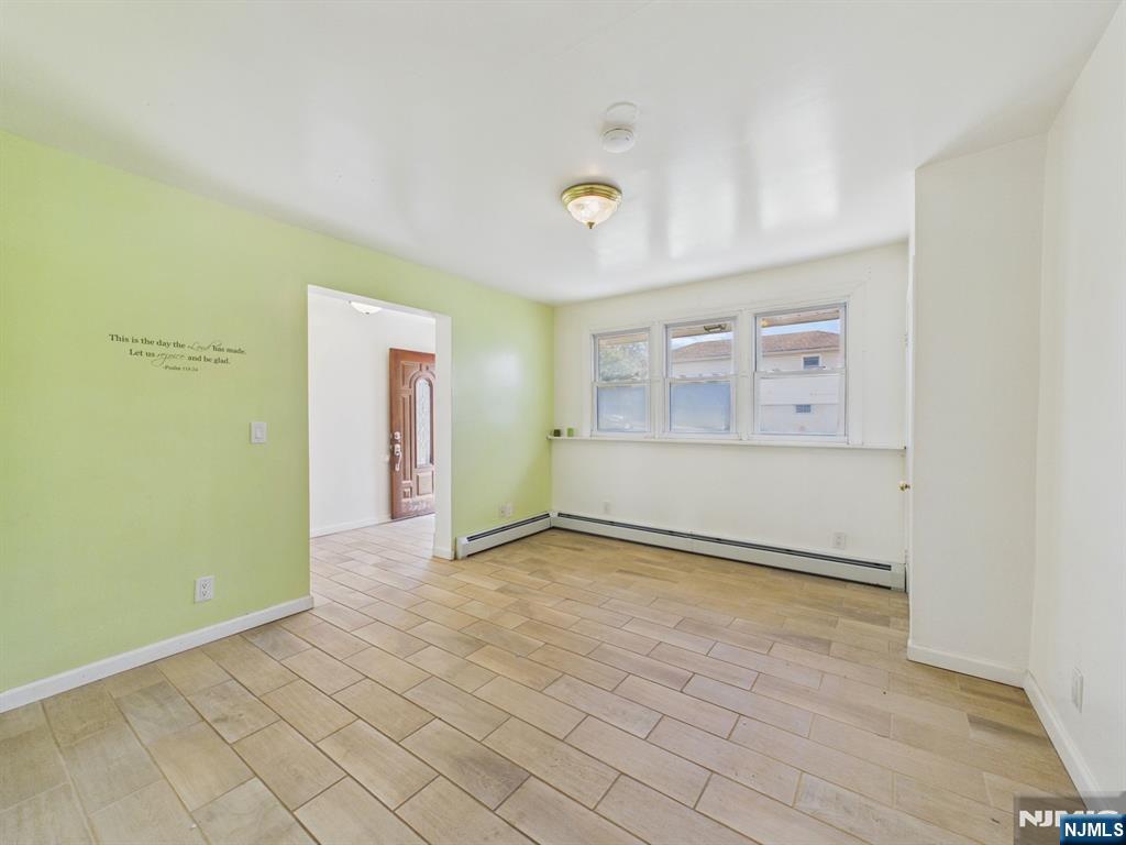 Residential Lease in Garfield 2