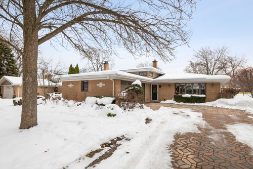 9 Merry Ct, Countryside, IL, 60525-3556 | Card Image