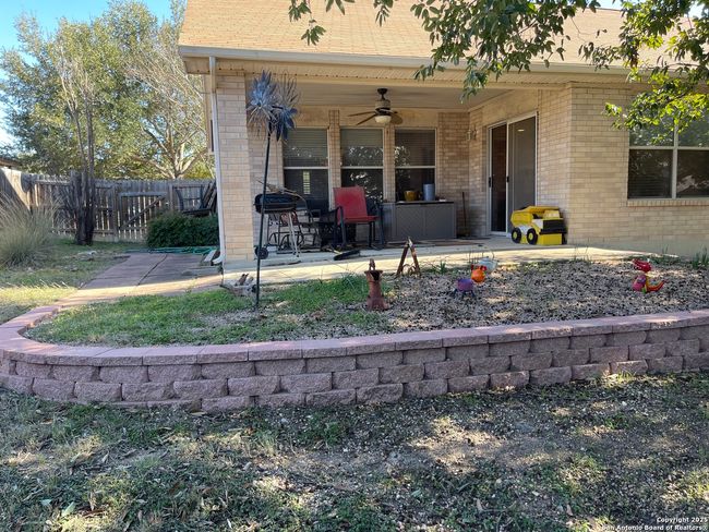 153 Springtree Pkwy, House other with 3 bedrooms, 2 bathrooms and null parking in Cibolo TX | Image 5