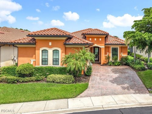 10264 Porto Romano Dr, MIROMAR LAKES, FL, 33913-7749 | Card Image