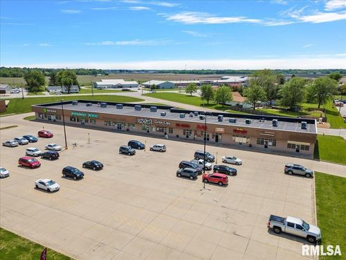 1526-B W Springfield Rd, Taylorville, IL, 62568-2756 | Card Image