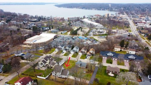 145 West St, Lake Geneva, WI, 53147-2026 | Card Image