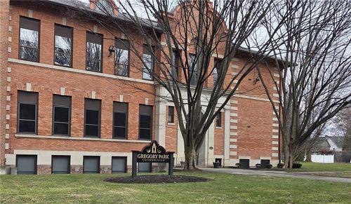 3 Gregory Park, Rochester, NY, 14620-1353 | Card Image