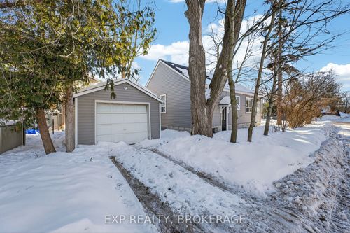 19 Scott St, Kingston, ON, K7L1L3 | Card Image