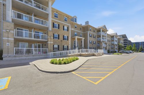 201-7428 Markham Rd, Markham, ON, L3S4V6 | Card Image