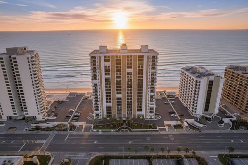 6b4-3003 S Atlantic Ave, Daytona Beach Shores, FL, 32118-6168 | Card Image
