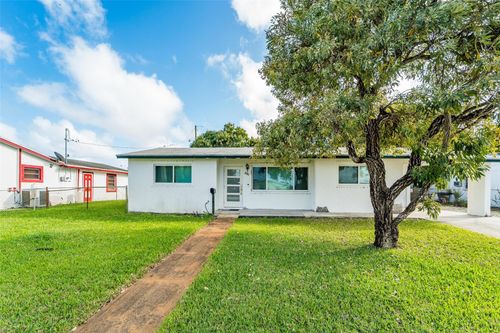 241 W 20th St, Riviera Beach, FL, 33404-6186 | Card Image