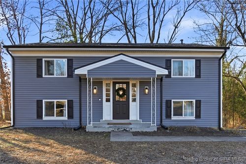 701 Cherokee Dr, New Albany, IN, 47150-4005 | Card Image