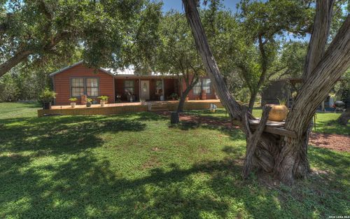 140 Patterson Dr, Leakey, TX, 78873-2211 | Card Image