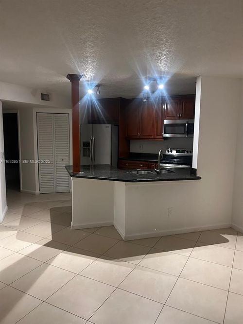 apt-e101-4025 W Mcnab Rd, Pompano Beach, FL, 33069-6549 | Card Image