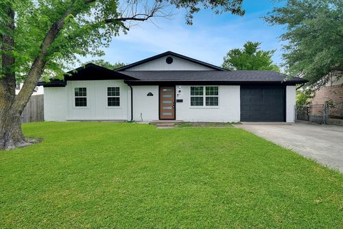 807 Ross Ln, Seagoville, TX, 75159-1755 | Card Image