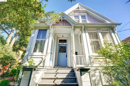 2009 Berkeley Way, Berkeley, CA, 94704-1009 | Card Image