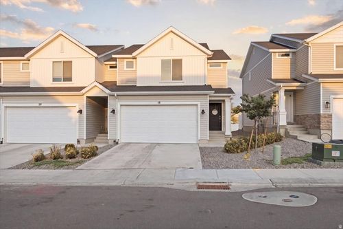 18 N Wayne Way, Grantsville, UT, 84029-3729 | Card Image