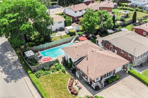 86 Ranchdale Dr, Hamilton, ON, L8V2M1 | Card Image