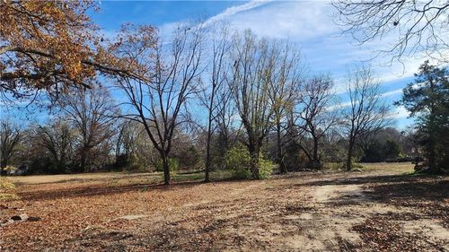 808 E Atkinson Ave, Pittsburg, KS, 66762-2300 | Card Image